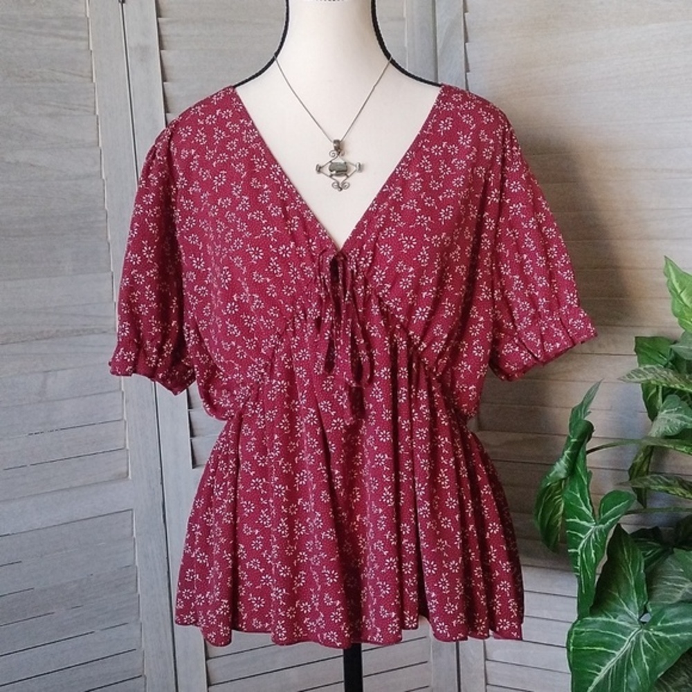 ⚜️ Shein Curve Ditsy Floral Blouse